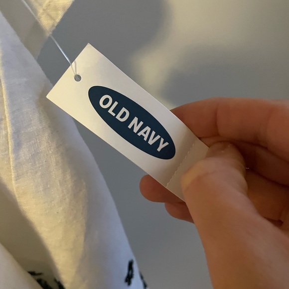 Black and white off the shoulder top from Old Navy - New with Tags!! - Picture 6 of 6